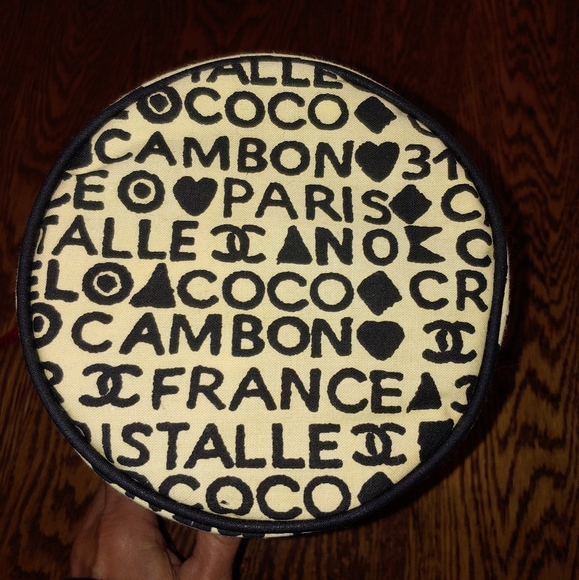 Chanel bag& box... RARE! - Picture 4 of 8